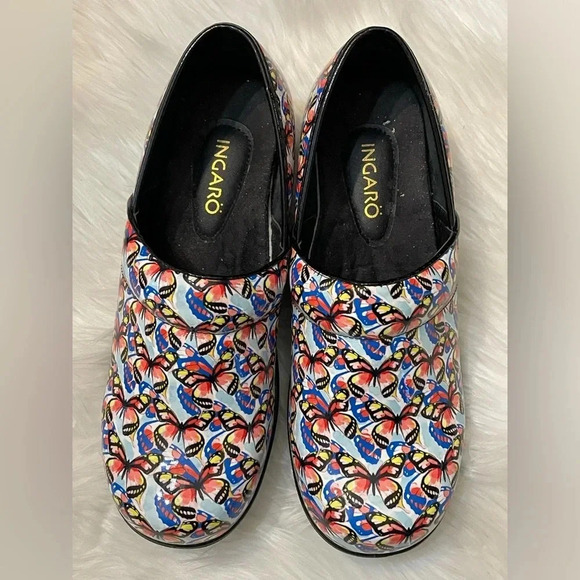 🦋 INGARO Butterfly Clogs Size 9 - Picture 1 of 8